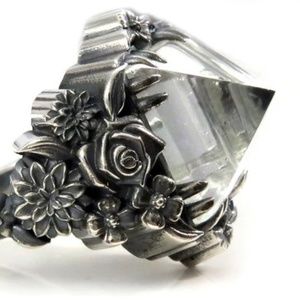 Spooky pyramid/Skull with Flowers ring, size 9, sterling silver